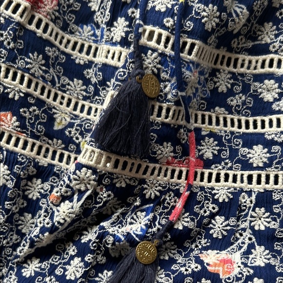 Embroidered Floral Mini Skirt by Pallavi Singhee size S - Picture 3 of 7